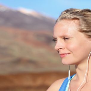 Vyzkoušejte povolený doping – poslouchejte při běhání hudbu