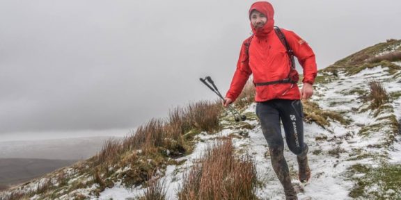 Pavel Paloncý obhájil vítězství na The Spine Race: brutální závod, na který se nepřipravíte