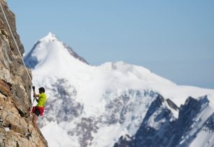 Místo pokusu o rekord na Everestu pomoc potřebným. Kilian mění plány