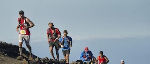 Transvulcanii ovládli favorité Luis Hernando a Emelie Forsberg. Češka Krajníková v TOP10