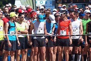 První díl Salomon Trail Running Cupu na Dolní Moravě ovládli Krupička a Matrasová