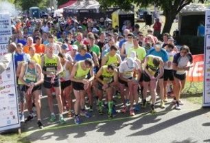 Miřejovický půlmaraton ve větru ovládli Jiří Čivrný a Radka Churáňová