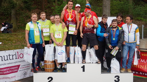 Brnišťský půlmaraton nejlépe zvládli Jiří Čivrný a Štěpánka Bisová