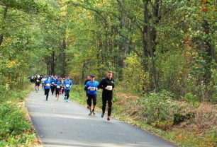 Půlmaraton v Hradci Králové ve znamení traťových rekordů Kohuta a Preibischové. Maratonská trať pro Čivrného a Rambovou + FOTKY ÚČASTNÍKŮ ZDARMA KE STAŽENÍ