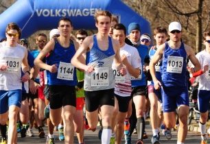 Palestra Kbelská desítka: Milan Kůtek pokřtí první knihu o nordic runningu