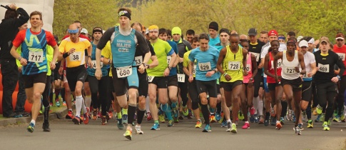 V Půlmaratonu Plzeňského kraje byli z našich běžců nejlepší Brunner a Šmákalová + FOTOGALERIE ÚČASTNÍKŮ ZDARMA KE STAŽENÍ