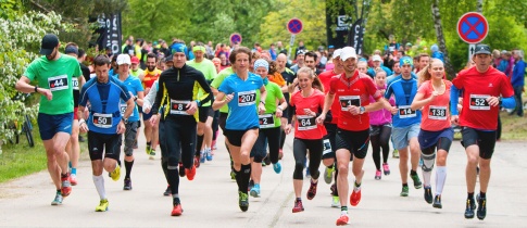 Nedělní Prague Trail Run Hostivař ovládli Krupička a Schorná