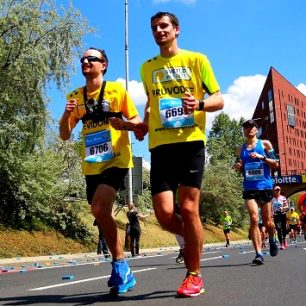 Jan Bauer a Ondra Zmeškal poběží maraton na Velké čínské zdi!