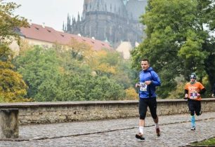 City Cross Run objevuje Českou Lípu. Na běžce čeká vodní hrad Lipý i autodrom v Sosnové.