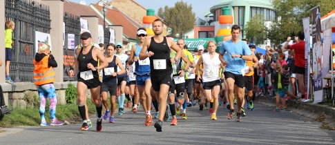 Královský maraton v Písku ovládli Michal Vaněček a Gabriela Tomášová + FOTKY ZÁVODNÍKŮ ZDARMA KE STAŽENÍ