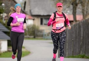 Třetí ročník štafety NoMen Run si dává za cíl stovku ženských týmů