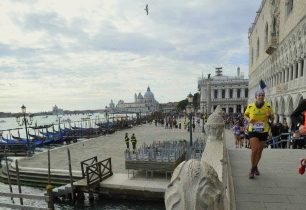 Maraton v italských Benátkách (VeniceMarathon): Jen šestnáct oblouků do cíle