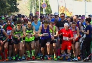 Křížovou desítku v novém traťovém rekordu pokořil Luboš Gaisl, v ženách nejrychleji Adéla Stránská