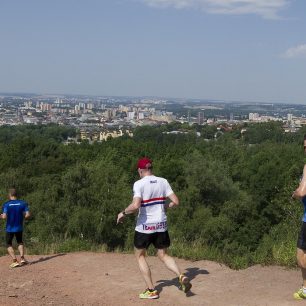 Trail Ostrava vede okolo hradu i přes kouřící „sopku“ Ema. Začíná KTRC!