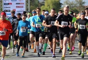Nymburský půlmaraton nejrychleji zvládli Viktor Podškubka a Hana Hanzlová + FOTKY ZÁVODNÍKŮ ZDARMA KE STAŽENÍ