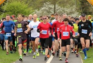 Na Žateckém půlmaratonu dominovali Flégl a Bulecová + FOTKY ZÁVODNÍKŮ ZDARMA KE STAŽENÍ