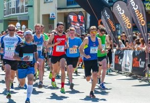 Olfincar Trutnovský půlmaraton má nové traťové rekordy. Půlmaraton nejrychleji zaběhl Jiří Čivrný, na desítce se ukázala i Eva Vrabcová.