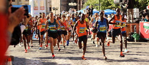 Pražský maraton vyhrál poprvé Američan Galen RUPP, mistry ČR se stali Homoláč a Pastorová + FOTKY ZÁVODNÍKŮ ZDARMA KE STAŽENÍ