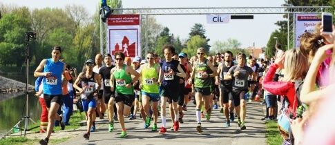 Nymburský půlmaraton ozdobil Maročan Saji traťovým rekordem, ženám vévodila Ivana Sekyrová + FOTKY ÚČASTNÍKŮ ZDARMA KE STAŽENÍ