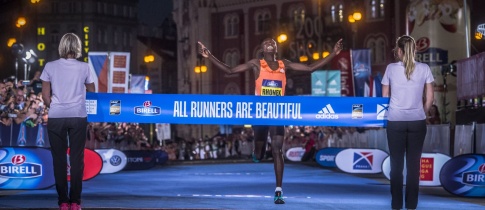 Osmnáctiletý Keňan KIPRUTO byl na BIRELL GRAND PRIX dvě sekundy od rekordu + FOTOGALERIE ÚČASTNÍKŮ ZDARMA KE STAŽENÍ