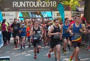 Na netypické, leč krásné trati na RUN TOUR v Liberci dominovali Vít Pavlišta a Petra Bárthová