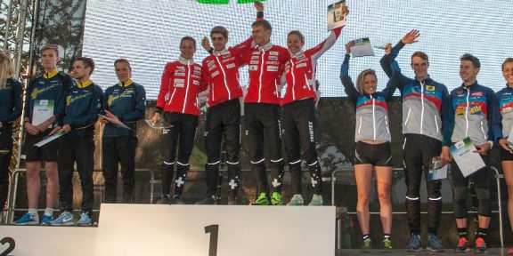 Česká sprintová štafeta dobyla na Petříně stupně vítězů