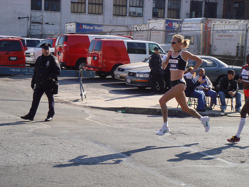 Paula Radcliffe při posledních kilometrech maratonu