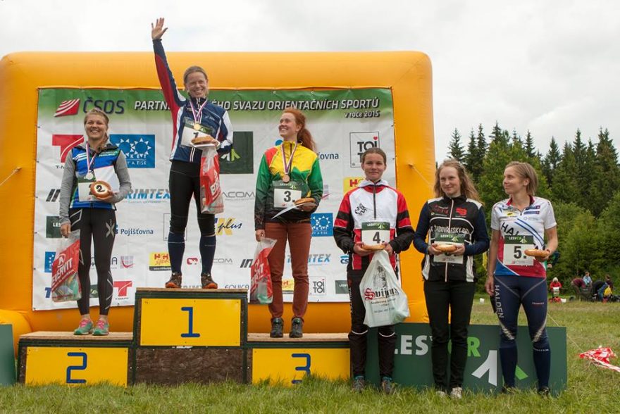 Vyhlášení top6 dámské elity (foto: Petr Kadeřávek)