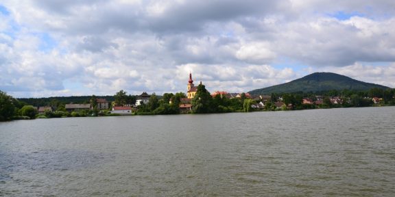 Kokořínsko: běžecká trasa kolem Holanských rybníků na Ronov