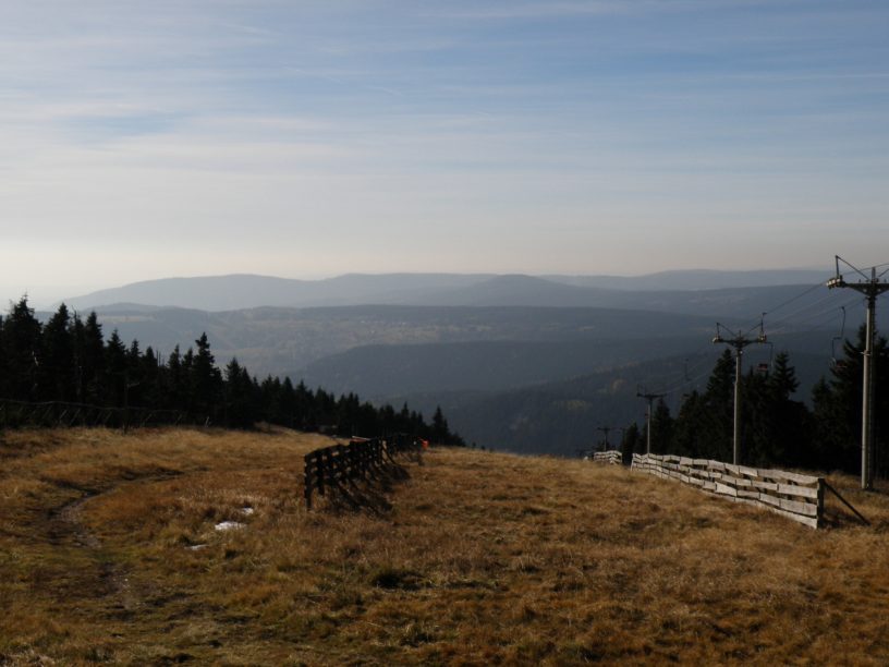krásné výhledy z nejvyšší hory Krušných hor