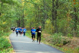 Půlmaraton v Hradci Králové ve znamení traťových rekordů Kohuta a Preibischové. Marotonská trať pro Čivrného a Rambovou + FOTKY ÚČASTNÍKŮ KE STAŽENÍ ZDARMA