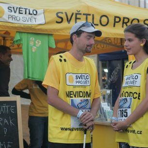 Prague Birrel Run 2015 – Ondra Zmeškal se svojí krásnou trasérkou Luckou (autor fotky Martin Bouda)