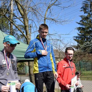 Tomáš Lichý, Jan Zemaník a Adam Gaura na bedně