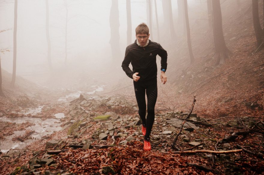 JEho výhodou je, že může trénovat přímo na trati Perun Skymarathonu