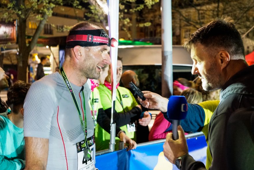 Vítěz na 10 km Vít Ryška při rozhovoru pro ČT