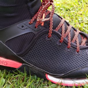 Adidas XT Boost -– bota, která si poradí v technicky náročném terénu