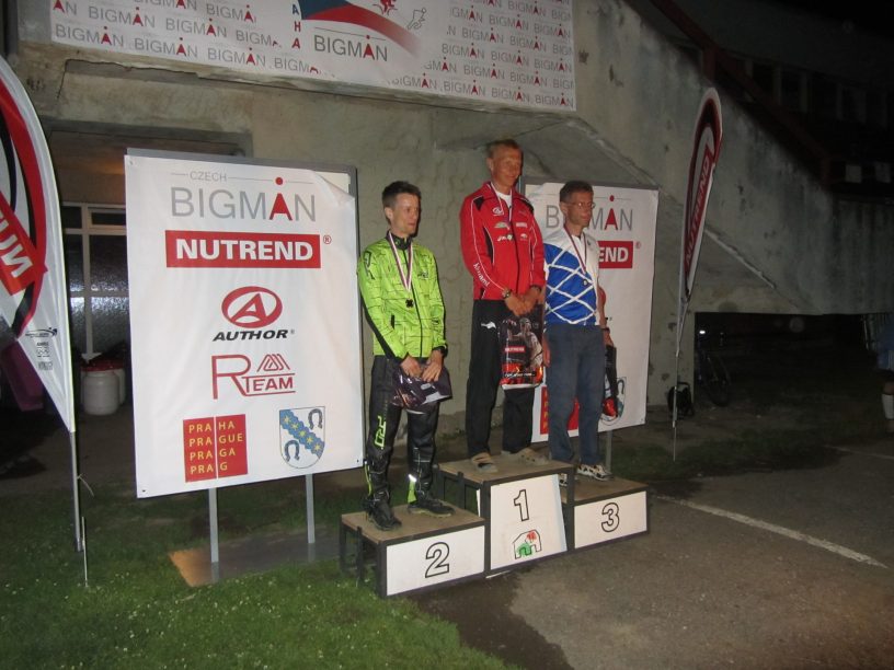 BIGMAN 2013 - na stupních s legendou IRONMANů Petrem Vabrouškem