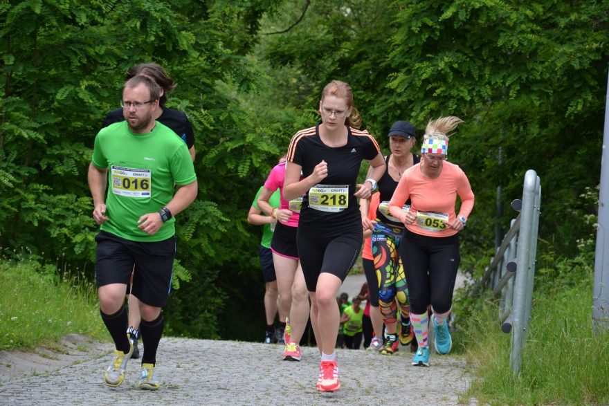 Můj poslední závod v Borském parku v Plzni přinesl osobní rekord na 10 km (foto: archiv Tereza Mašková)