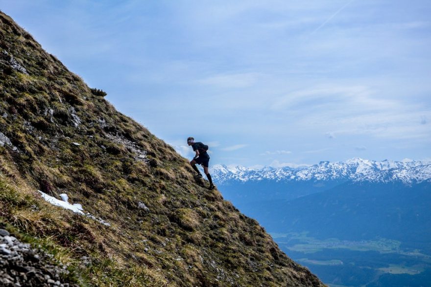 1. den a stoupání k vrcholu Seegrubenspitze