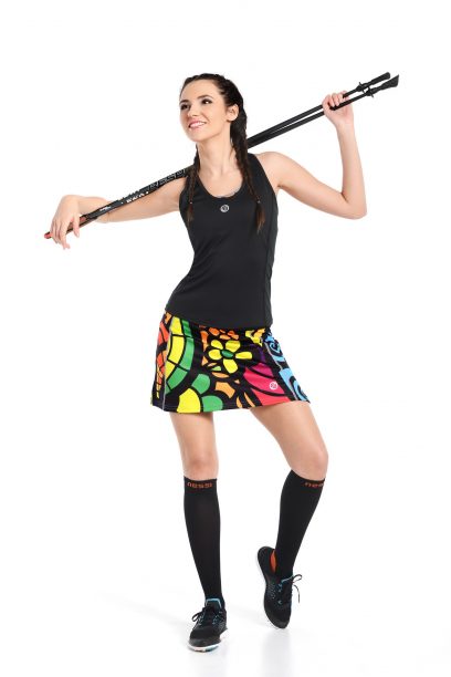 V celkovém outfitu by měl být nápaditý vždy jen jeden prvek (sukně na obrázku)