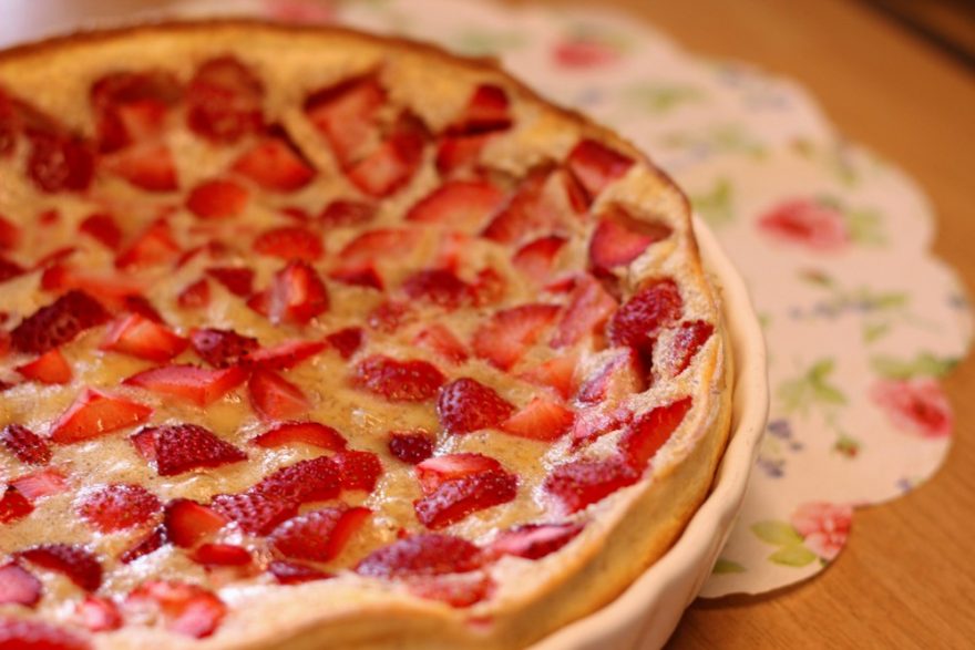 Dutch Baby s jahodami