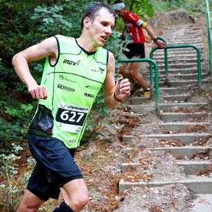 Ondra Fejfar v našlapaném startovním poli nakonec 16. na VK