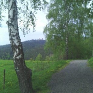 Pohled z trati na hrad
