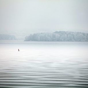 Zamrzlá plocha Lipenské přehrady