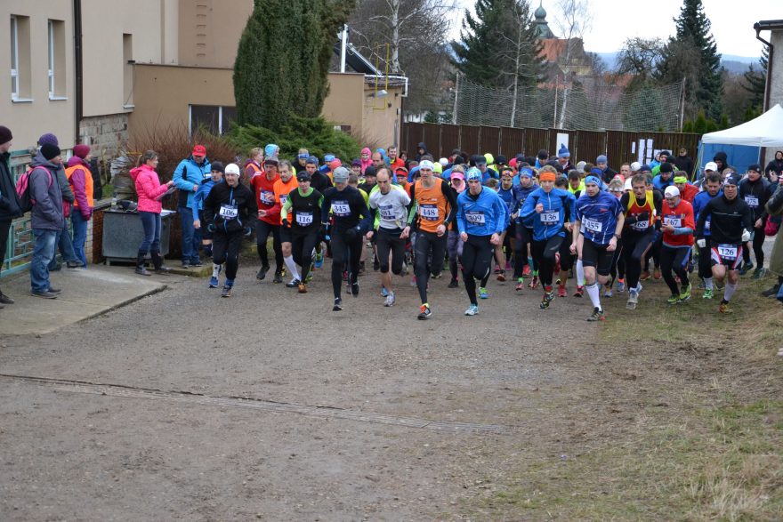 je odstartováno 7 km