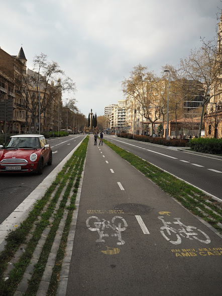 Bruslaři a cyklisté mají v Barceloně zelenou