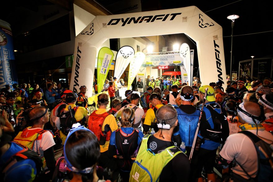 Noční start hlavního závodu Grossglockner Ultra-trail