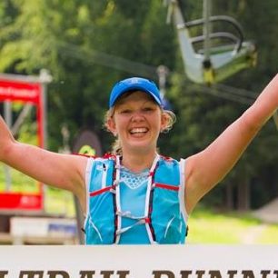 Kristýna Chmelková v cíli Krkonošského maratonu 2016