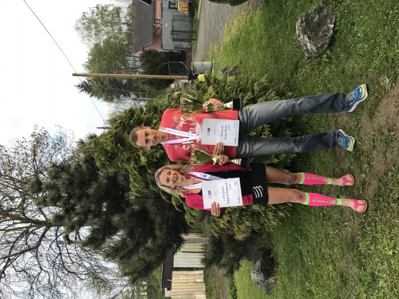 Mistryně ČR Katka Kašparová a mistr Ondřej Velička v ultratrailu 2017