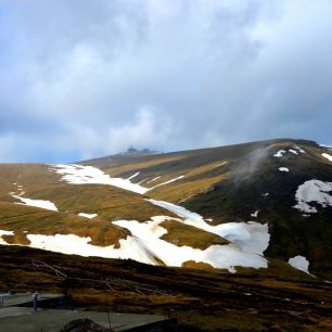 Přírodní scenérie na Transylvania 100K, Rumunsko